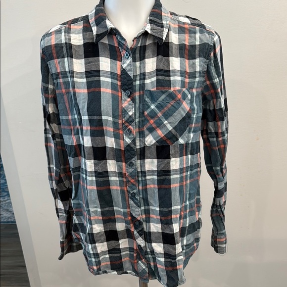 Arizona Jean Company Small Boyfriend Fit Plaid Button Down Shirt - Picture 2 of 12